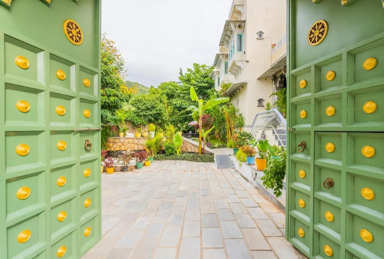 Homestay Saffronstays The Eyrie Udaipur India