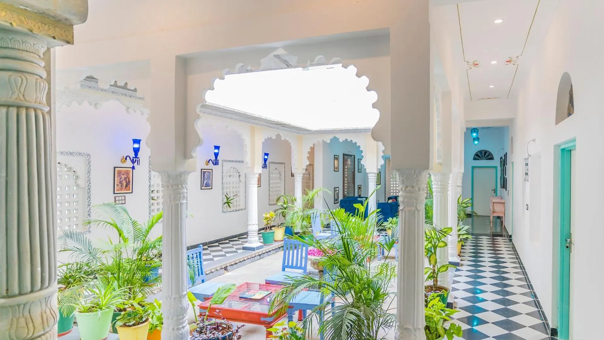 Homestay Saffronstays The Eyrie Udaipur